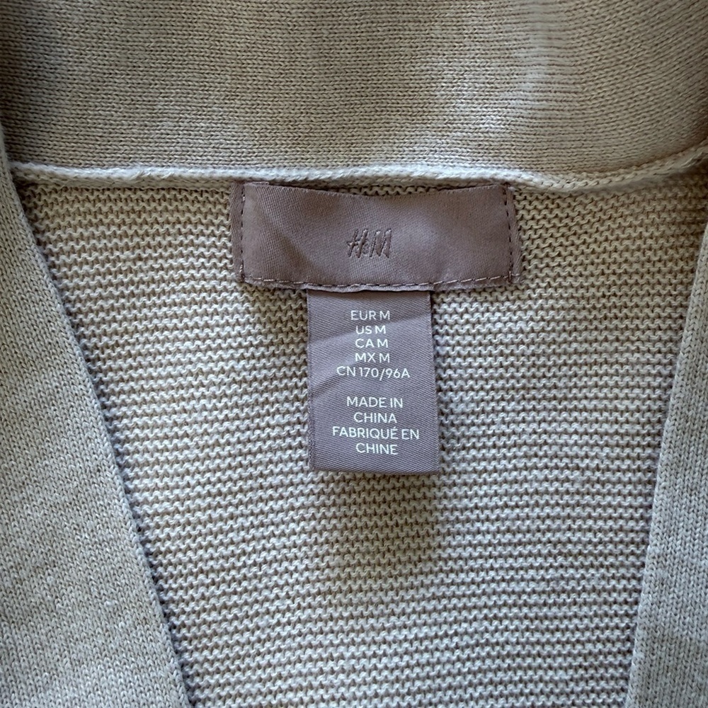H&M Beige Cardigan Cottagecore size Medium - Picture 2 of 7